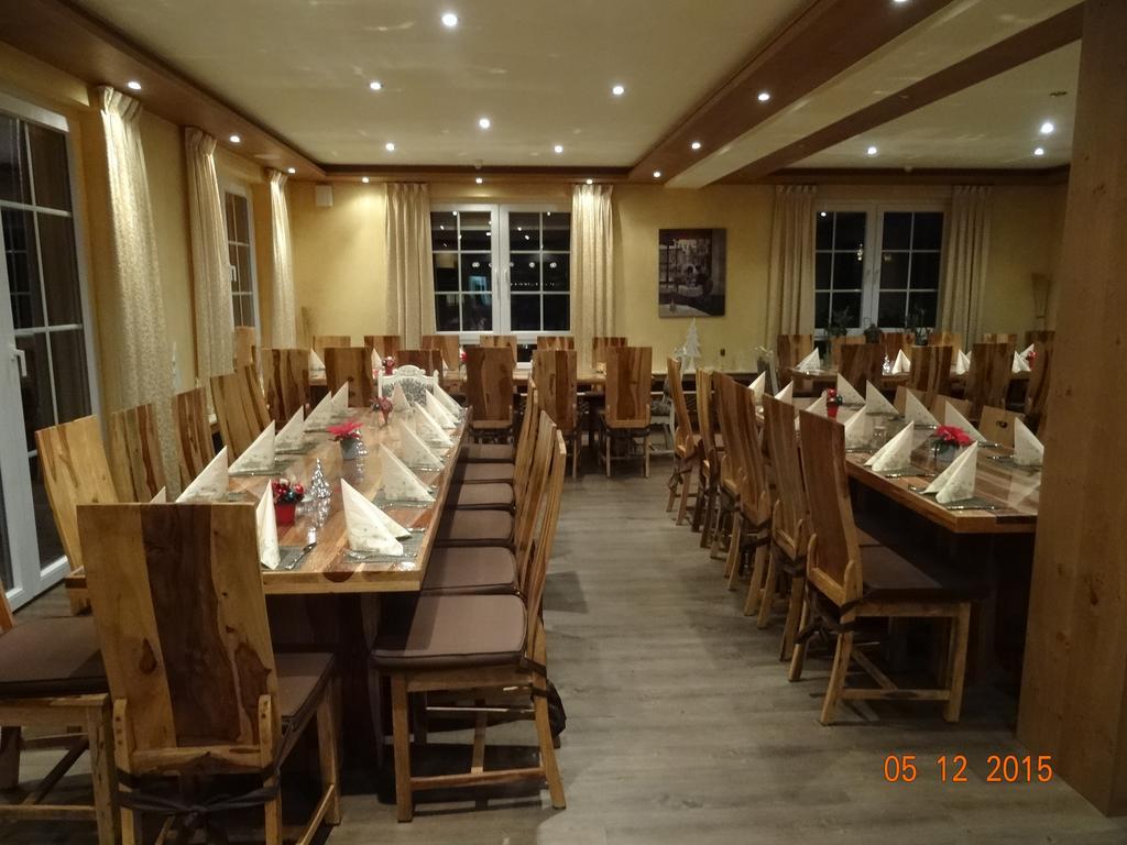 Hotel 4 Jahreszeiten Mit Restaurant Albstadt Exteriér fotografie