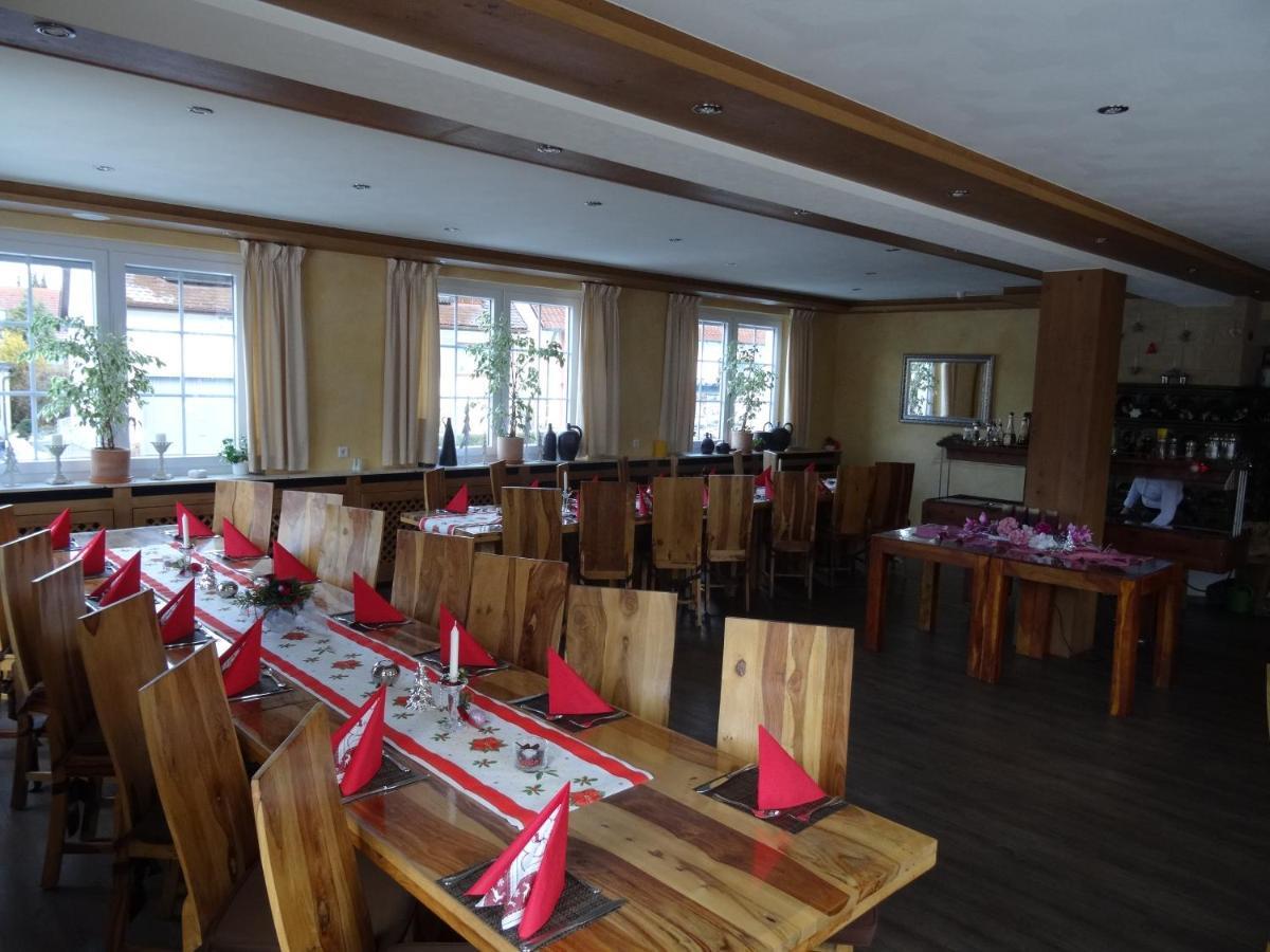 Hotel 4 Jahreszeiten Mit Restaurant Albstadt Exteriér fotografie